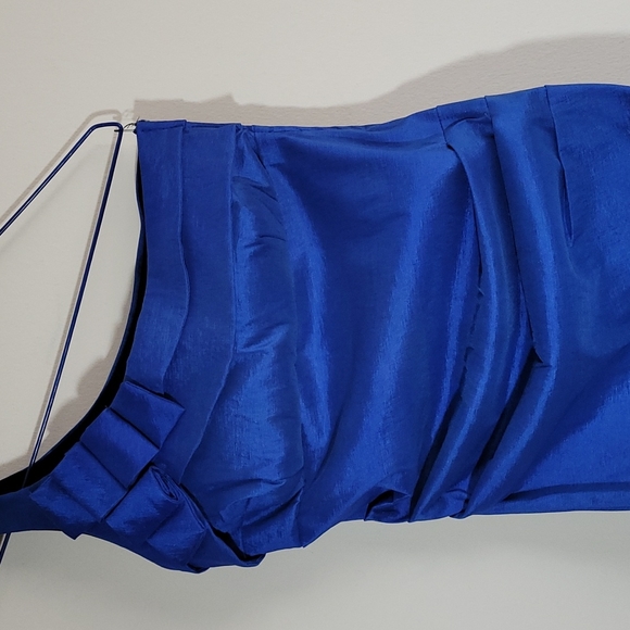 Juno Mermaid Evening Gown - Picture 3 of 13